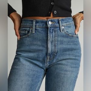 Everlane The Original Cheeky® Jean in worn-in blue NWT